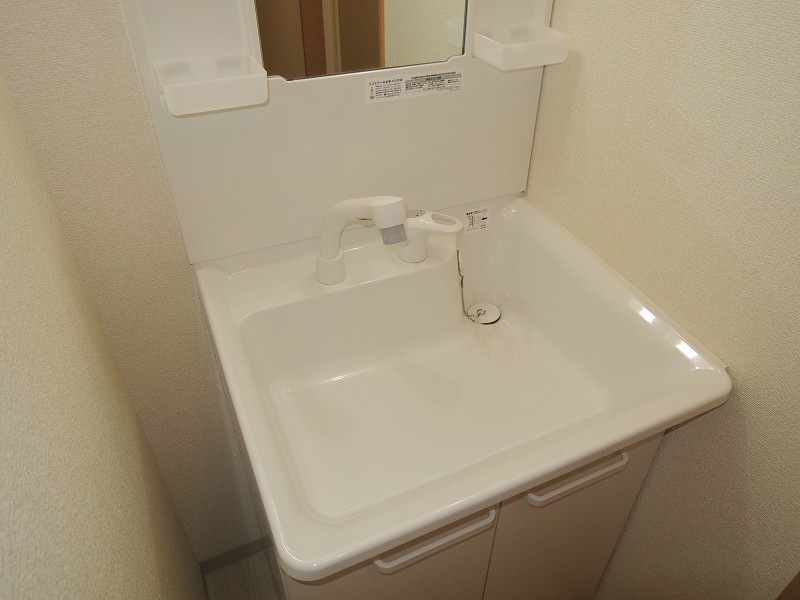 アンプルールフェール東花園 洗面所