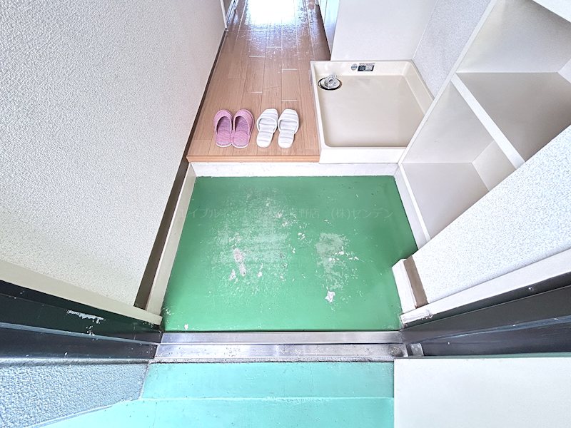 ヴァンカートル 玄関