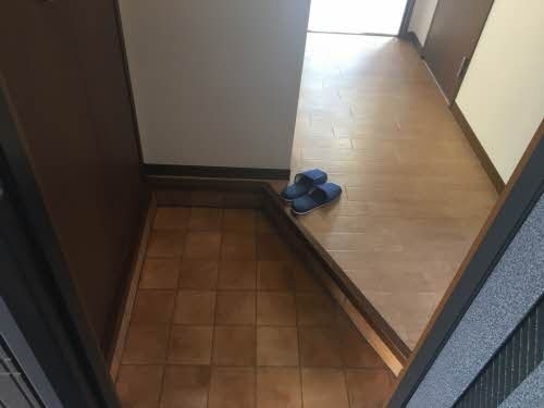 ディアス広丘 玄関