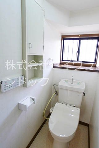 牛沼岩田邸貸家 トイレ