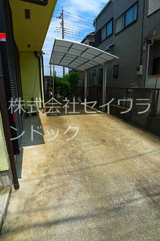 牛沼岩田邸貸家 駐車場
