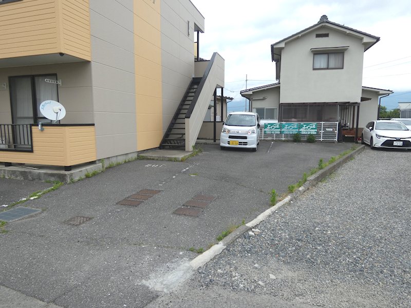 ヴィレッヂⅡ 駐車場