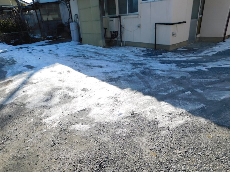 小松住宅　5 駐車場