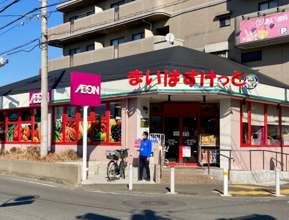 トリアングルコリーヌ コンビニ