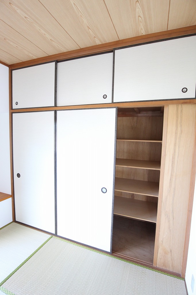 アーバン宮地岳 収納