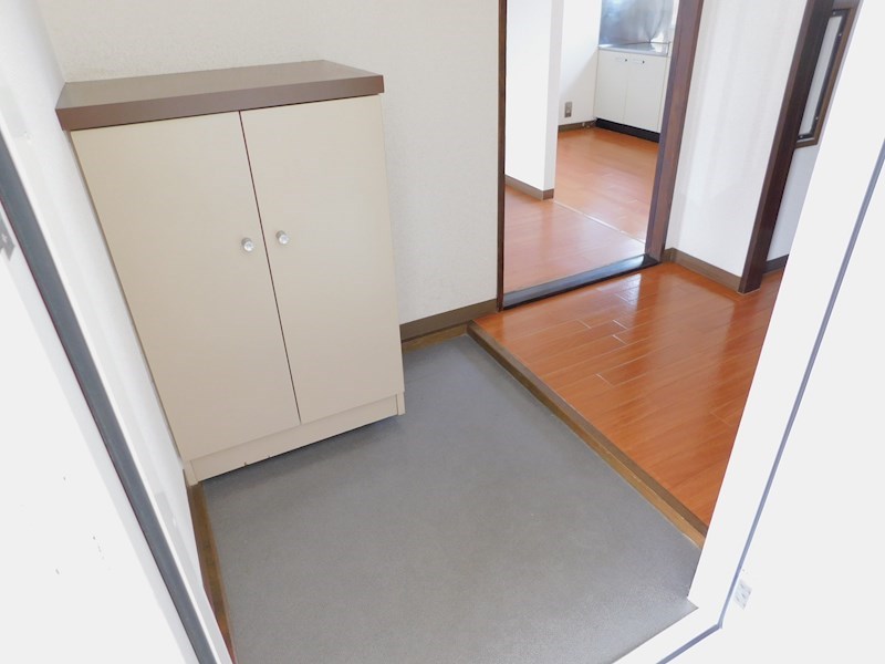 フレグランスキャピタル 玄関