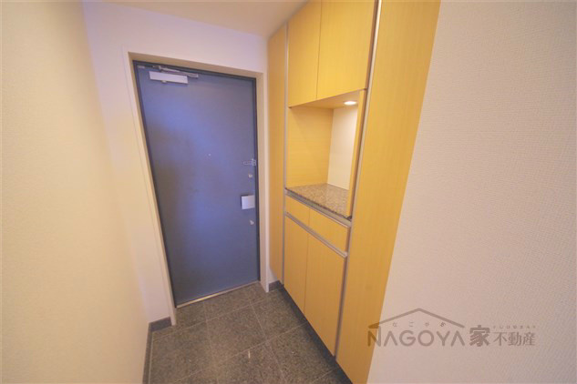 SS.FLAT桜山 玄関