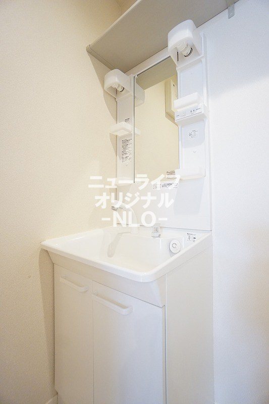 シュトラール 洗面所