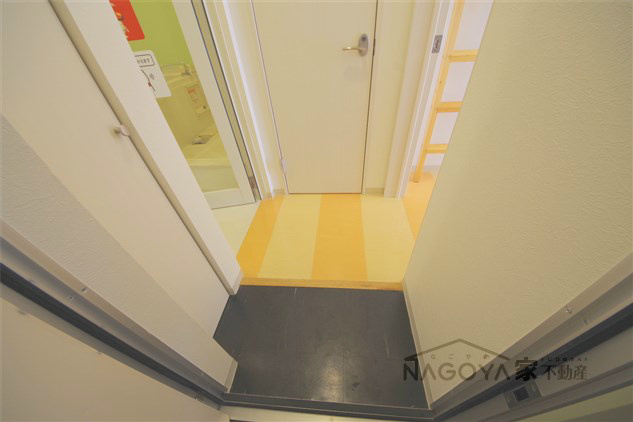 ノヴェル東別院 玄関