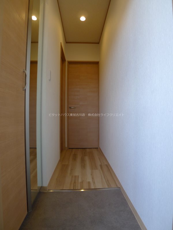 ポルトボヌール・ＧＳ 玄関