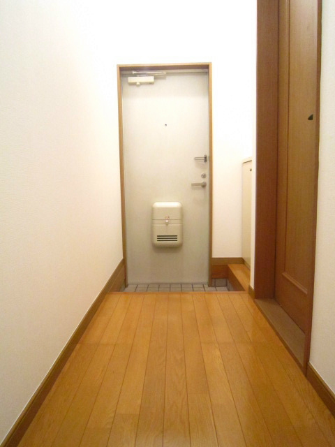 グリーンヴィレッジ 玄関