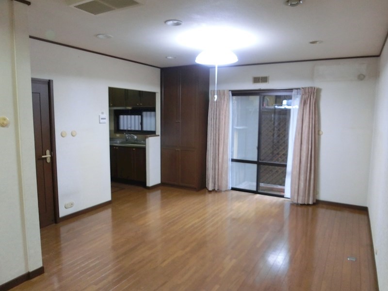 桂野里町貸家 リビング