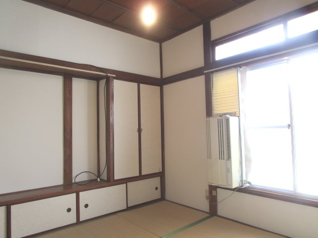 幸和荘 リビング