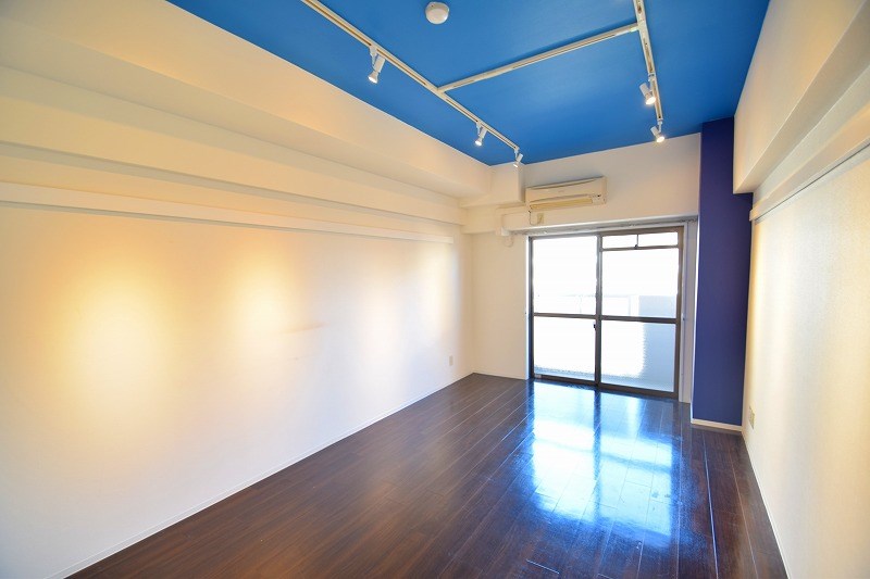 ホリホックイン八幡 リビング