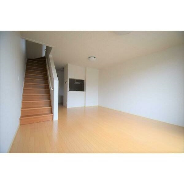 月見坂ハイム リビング