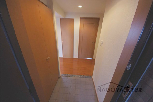 ケイジェイレジデンス覚王山 玄関