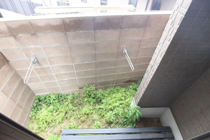 ヴィアノ山下町 ベランダ