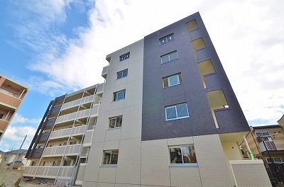 エルティアラ上富野 305号室 外観