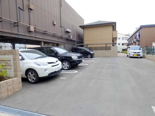 パルビレッジ 駐車場