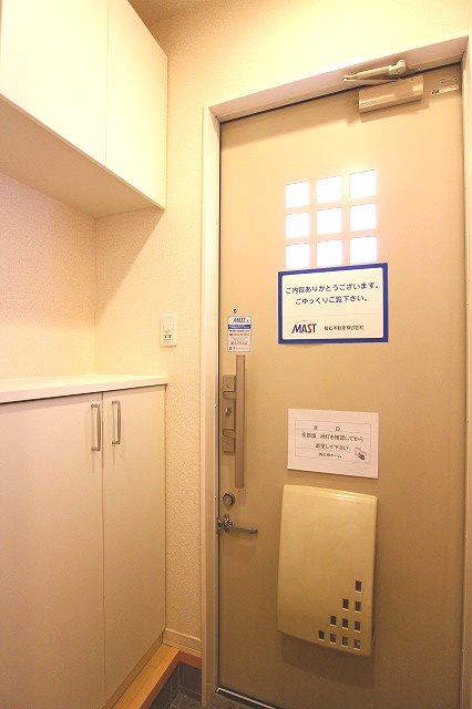 フィオーレカーサ 玄関
