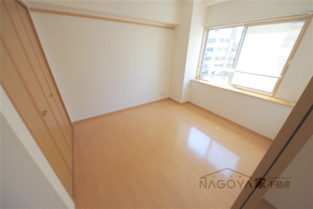 スリーウェイ金山 リビング