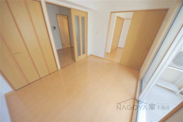 スリーウェイ金山 ベッドルーム