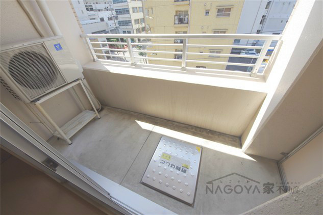 スリーウェイ金山 ベランダ