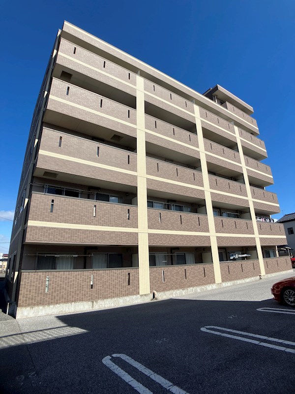 アニヴェルセル 203号室 外観