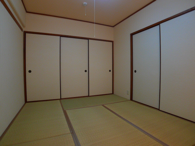 フォレスト壱番館 ベッドルーム