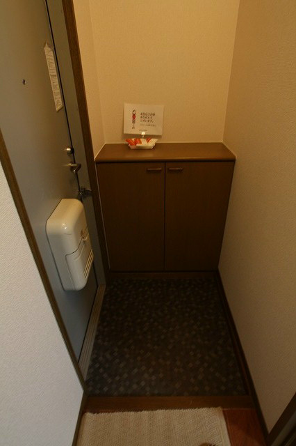 タウンハウス愛野公園 Ｃ 玄関