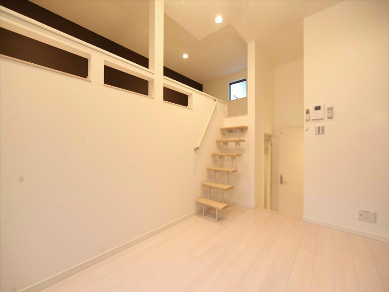愛知県名古屋市千種区千種３丁目 リビング
