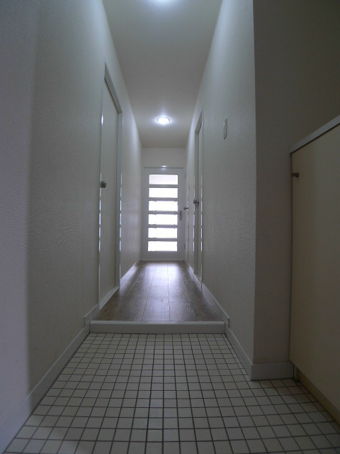 プリオール宝殿 玄関