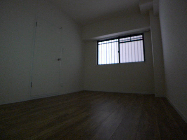 プリオール宝殿 ベッドルーム