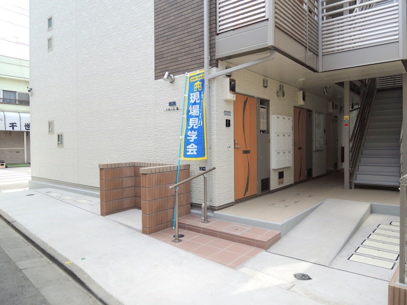 トルース　Ⅲ エントランス