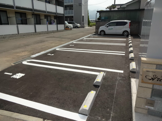 グリーンハイツ 駐車場