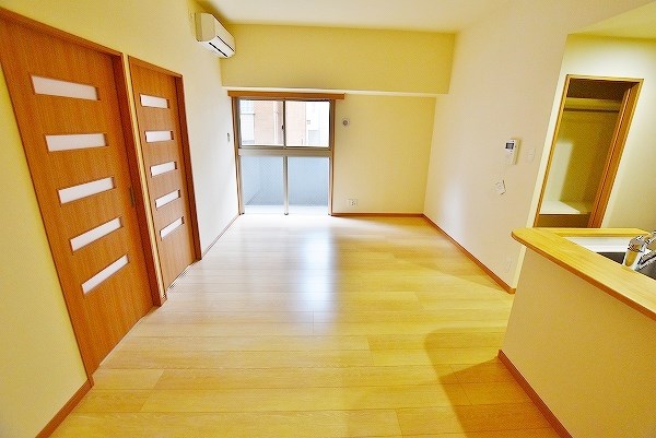 ロイヤルノースナイン リビング