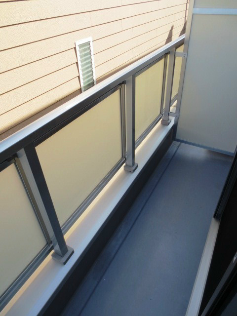 リブリ・アヴェニール新町 ベランダ