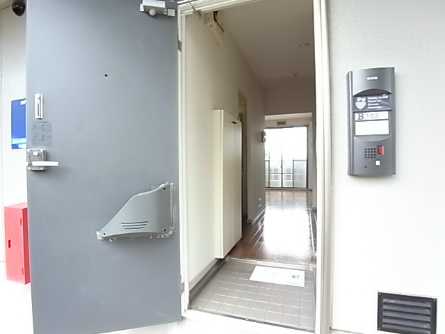 サンガーデン八柱A 玄関