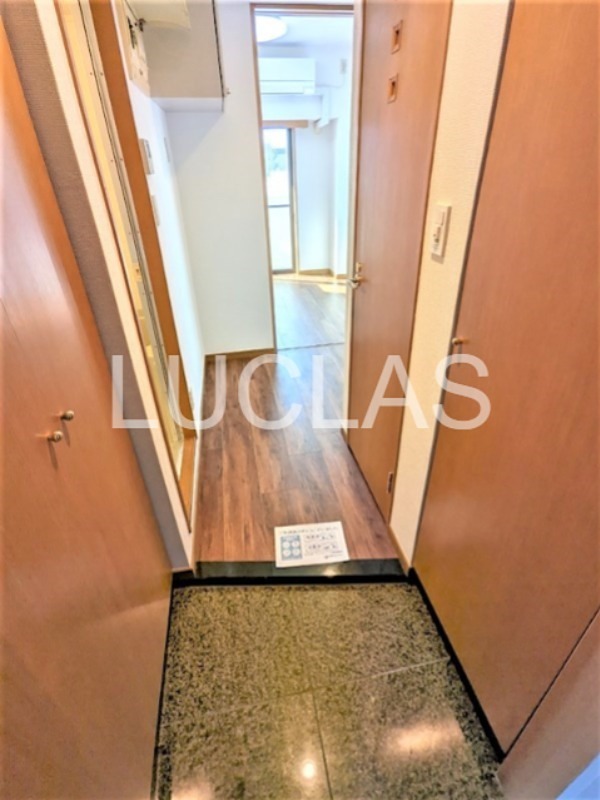 ルーブル中野坂上 玄関