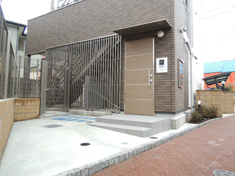 クレイノ大森町 エントランス