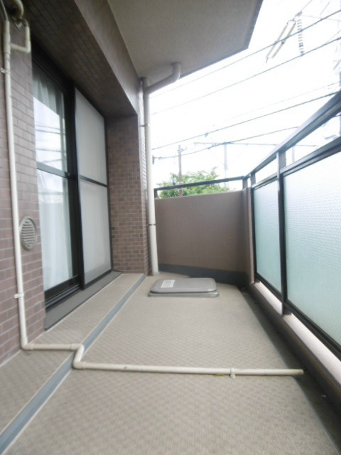 グリーンコーポ川崎NCS ベランダ