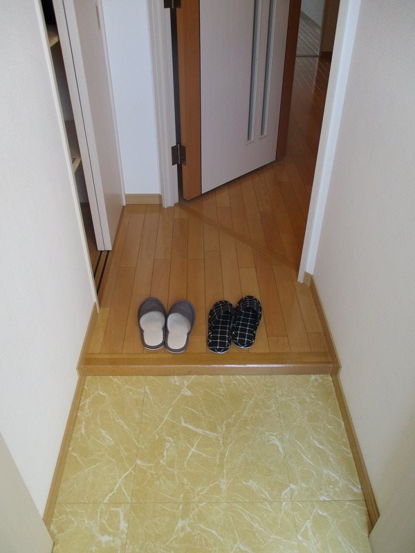 アルテール湘南 玄関