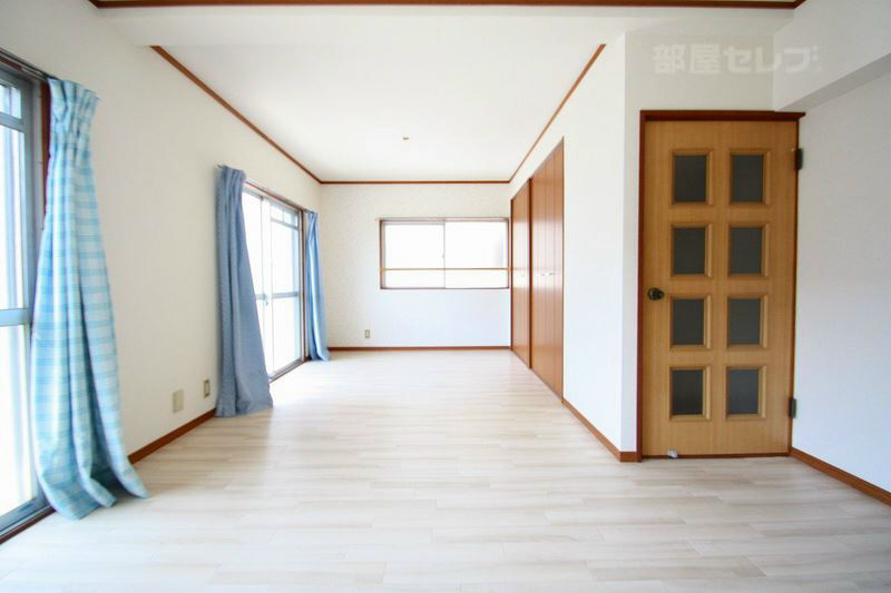 愛知県名古屋市名東区牧の原１丁目 リビング