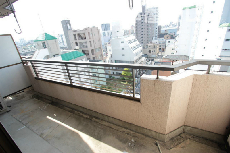 愛知県名古屋市中区金山３丁目 ベランダ