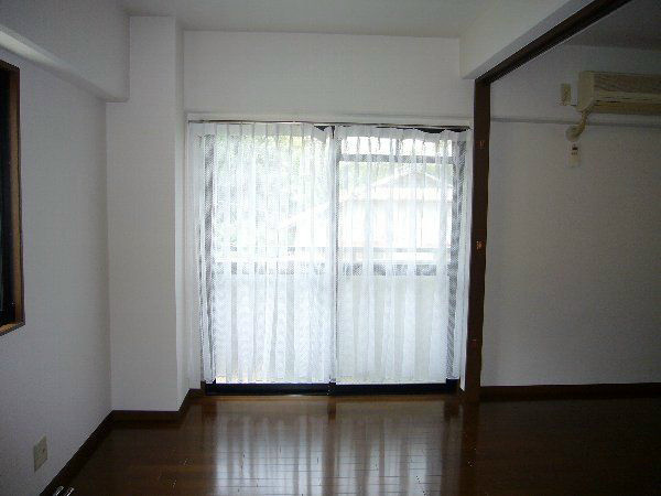 愛知県名古屋市千種区東山元町４丁目 リビング