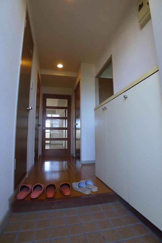 ウィステリア 玄関