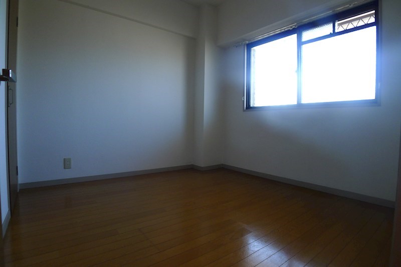 ウィステリア ベッドルーム