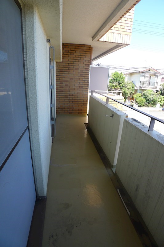 ウィステリア ベランダ