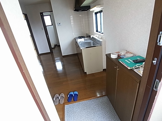 メゾン鈴木 玄関