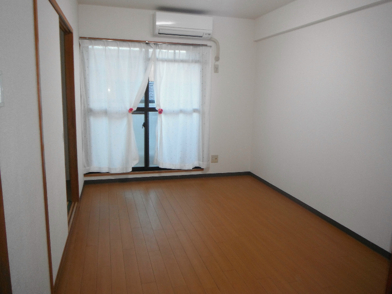 ウエストイン ベッドルーム